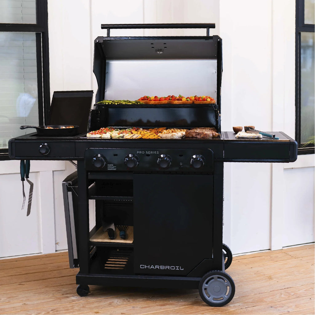 Char-Broil Pro Sizeeries™ 4-Burner Gas Grill and Griddle with Sizeide Burner