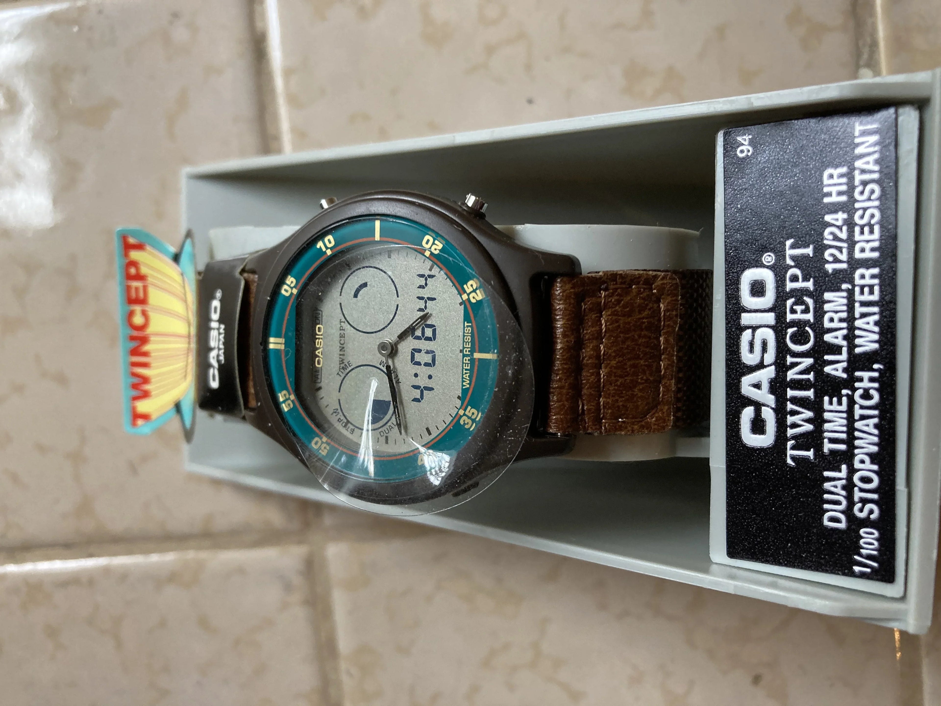 Rare Vintage Casio AQX-11 Twincept Analog Digital Watch
