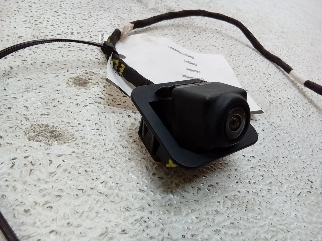 Pre-Owned 2019 GMC Acadia Rear View Camera Liftgate Mounted 2313 2328 OEM (Good)