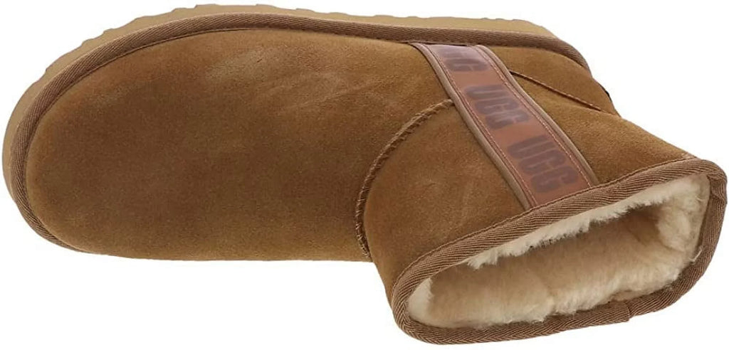 UGG Women's Classic Mini Sizeide Logo Ii Boots  CHESizeTNUT