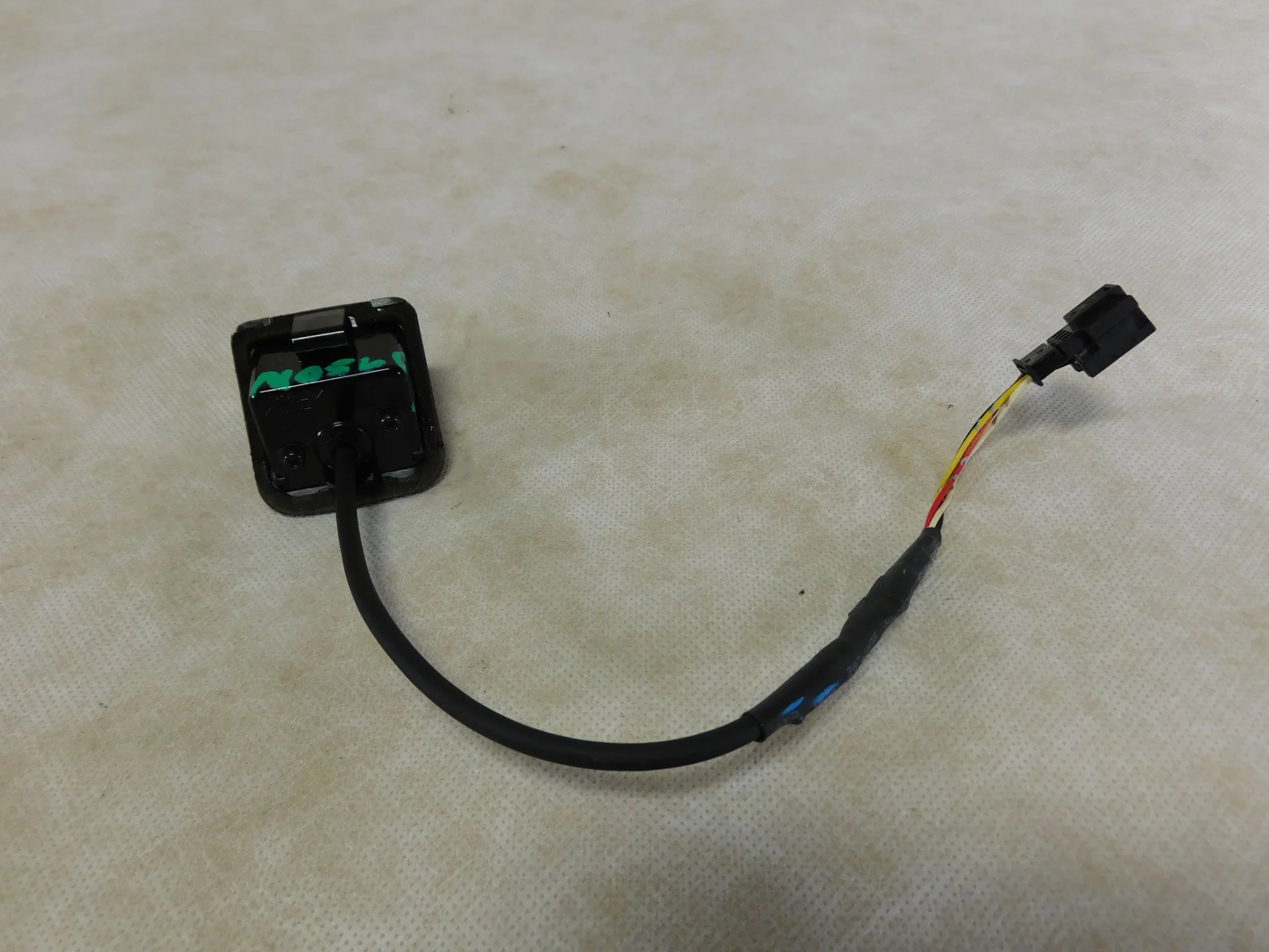 Pre-Owned 07 Mercedes-Benz Size Class Rear View Backup Camera OEM LKQ (Good)