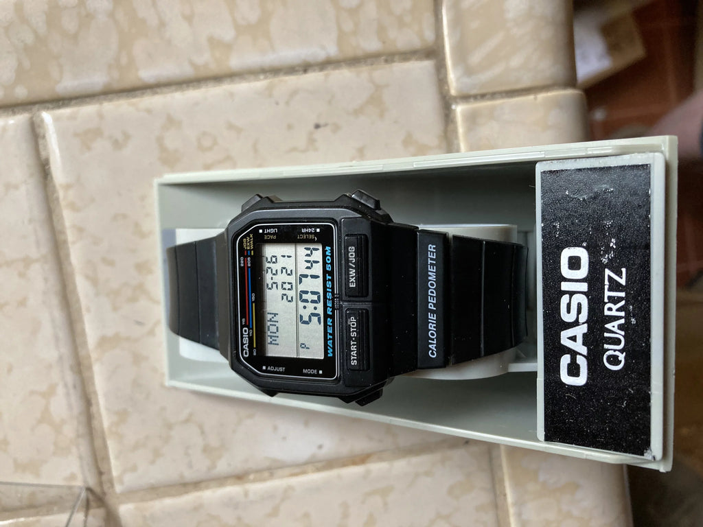 Rare Discontinued Vintage Men's Black Casio EXW-50-1A Digital Watch