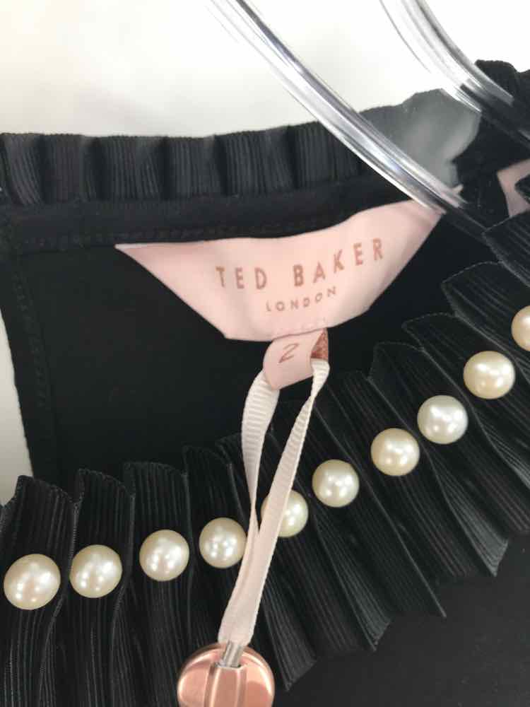 Pre-Owned Ted Baker Black Sizeize 6 Blouse