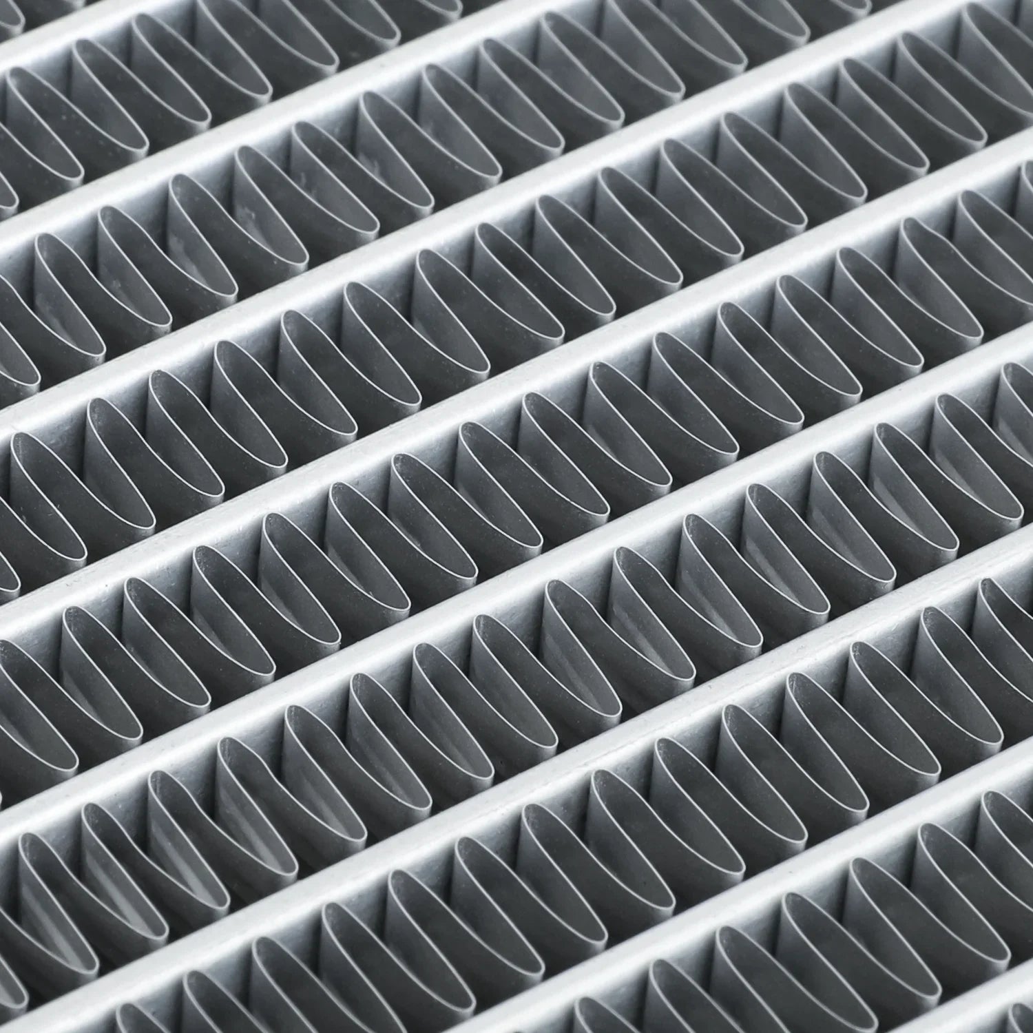 Magshion 2451 Aluminum Core Radiator OE Replacement for Sizeuzuki Aerio 2.0L/2.3L (2002-2007) AT