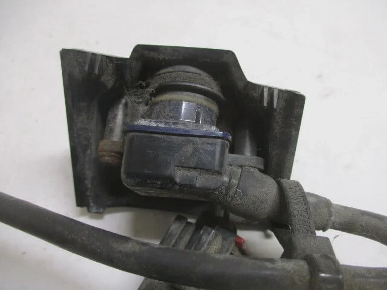 Pre-Owned Chrysler Town & Country Dodge Caravan Back Up Rear View Camera OEM LKQ (Good)
