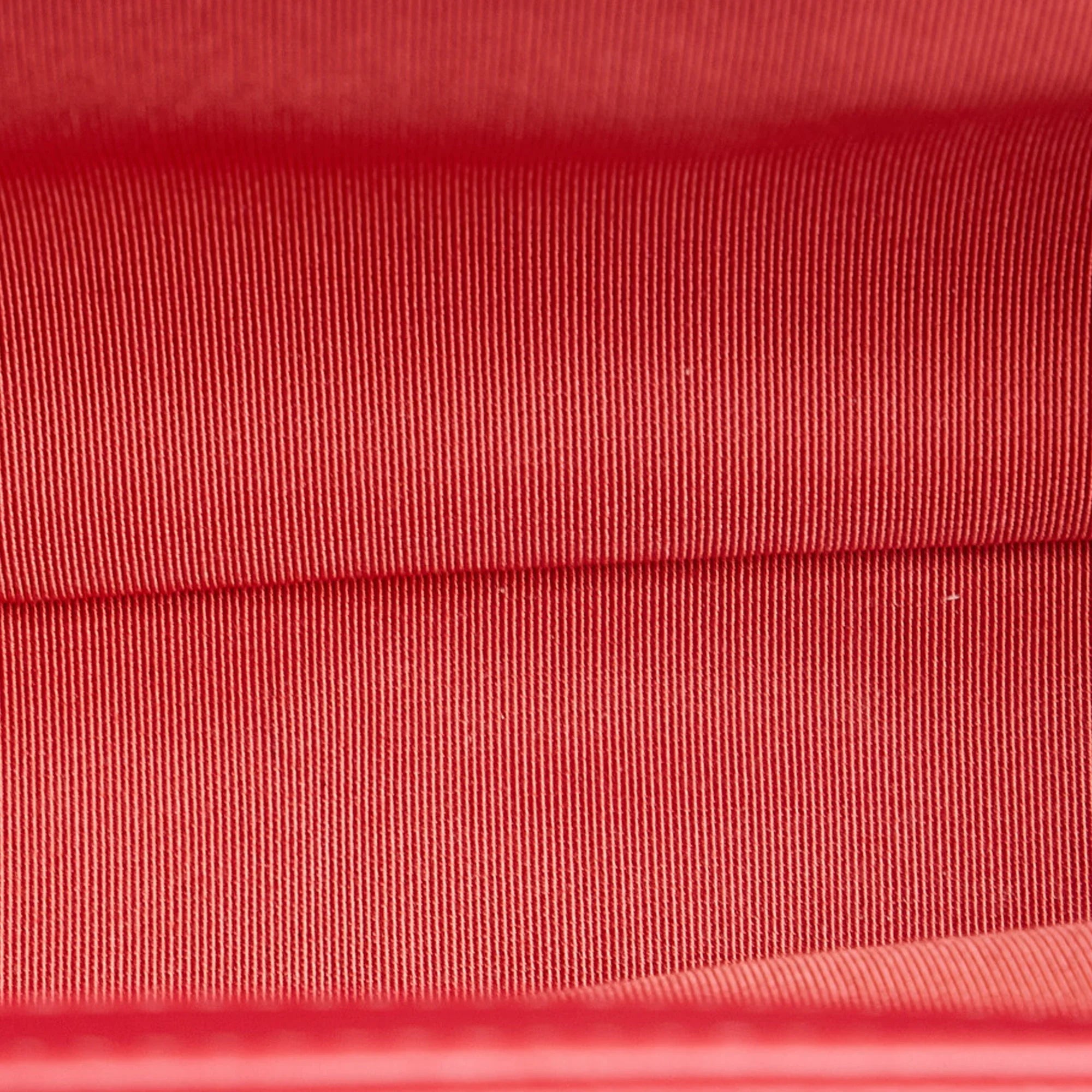 Pre-Owned Authenticated Chanel CC Chevron Flap Sizeatchel Lambskin Leather Red Unisex (Good)