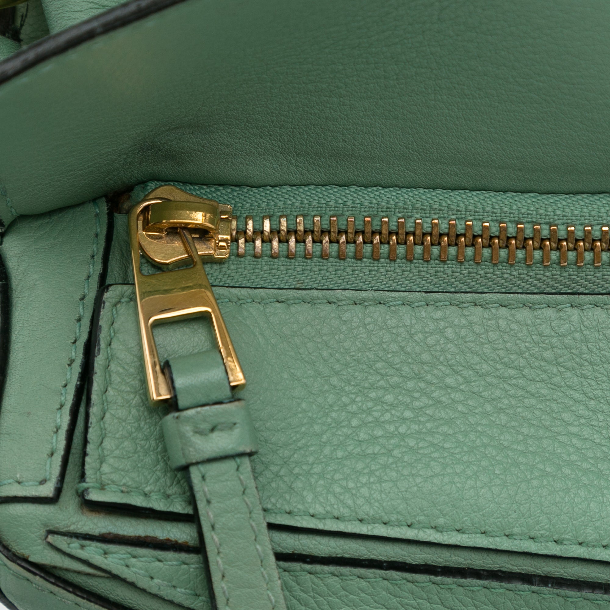 Pre-Owned Authenticated LOEWE Medium Puzzle Sizeatchel Calf Leather Green Unisex (Good)