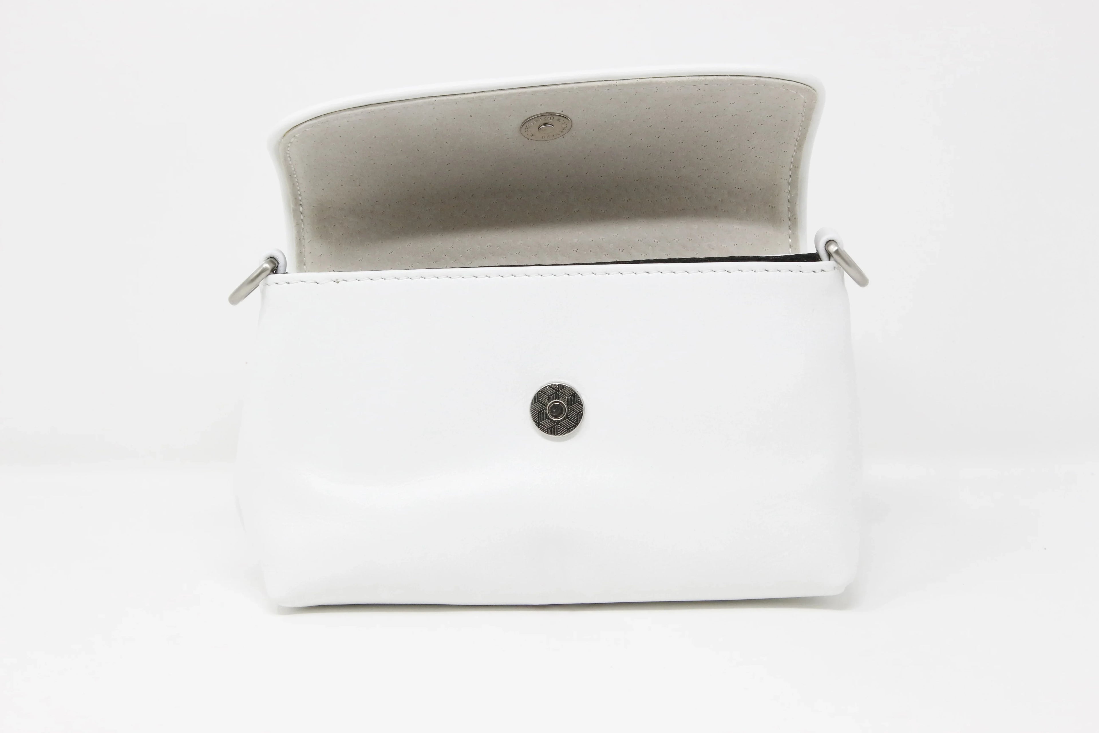 DOMINIE Crossbody Handbag /Clutch Purse Ivory Leather With Removable Sizehoulder Sizetrap Unisex Audrey