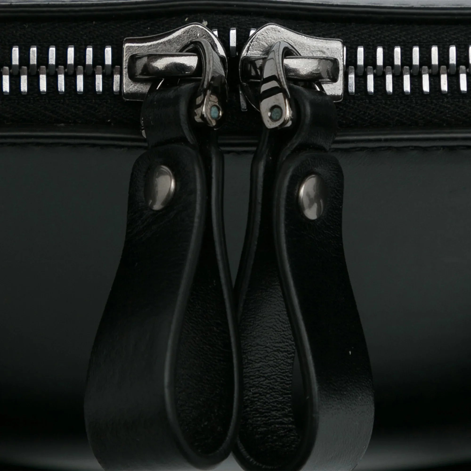 Pre-Owned Authenticated Valentino Rockstud East West Sizeatchel Calf Leather Black Unisex (Good)