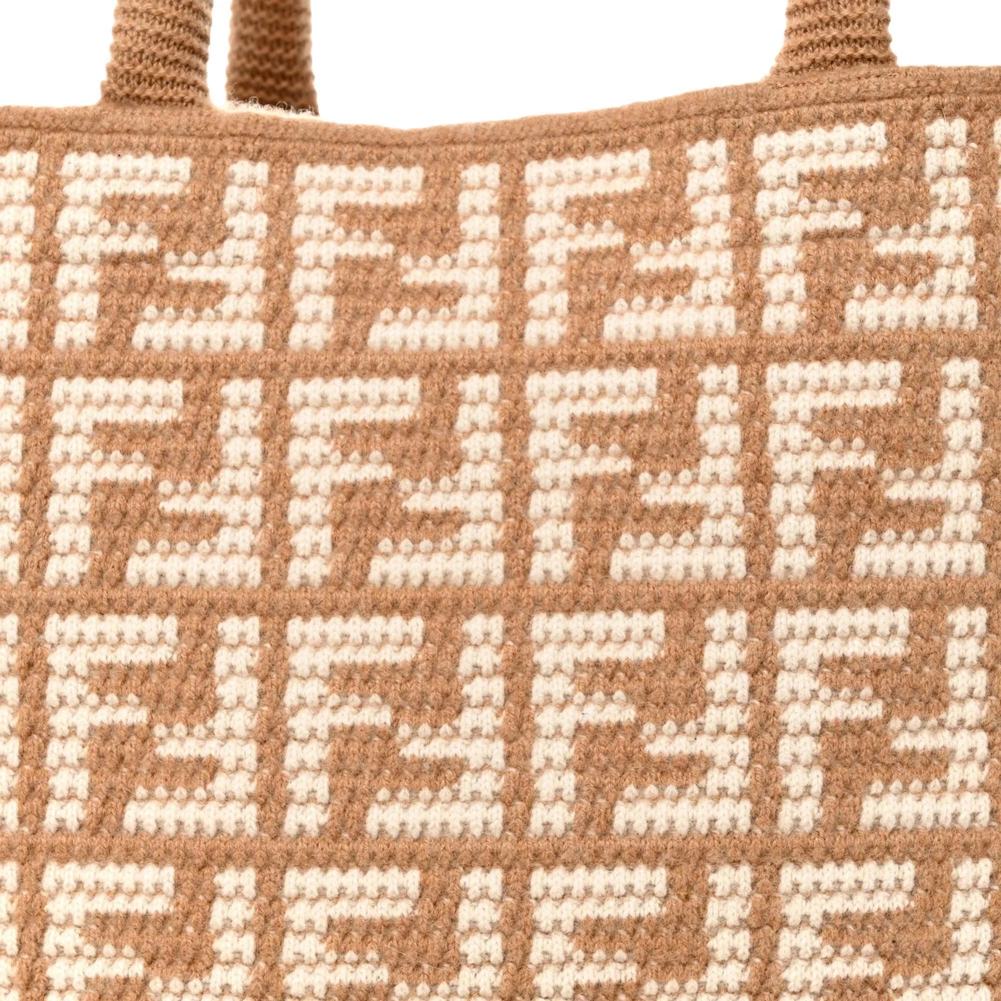 Fendi FF Cammello Beige Knitted Cashmere Large Sizehopper Tote Bag