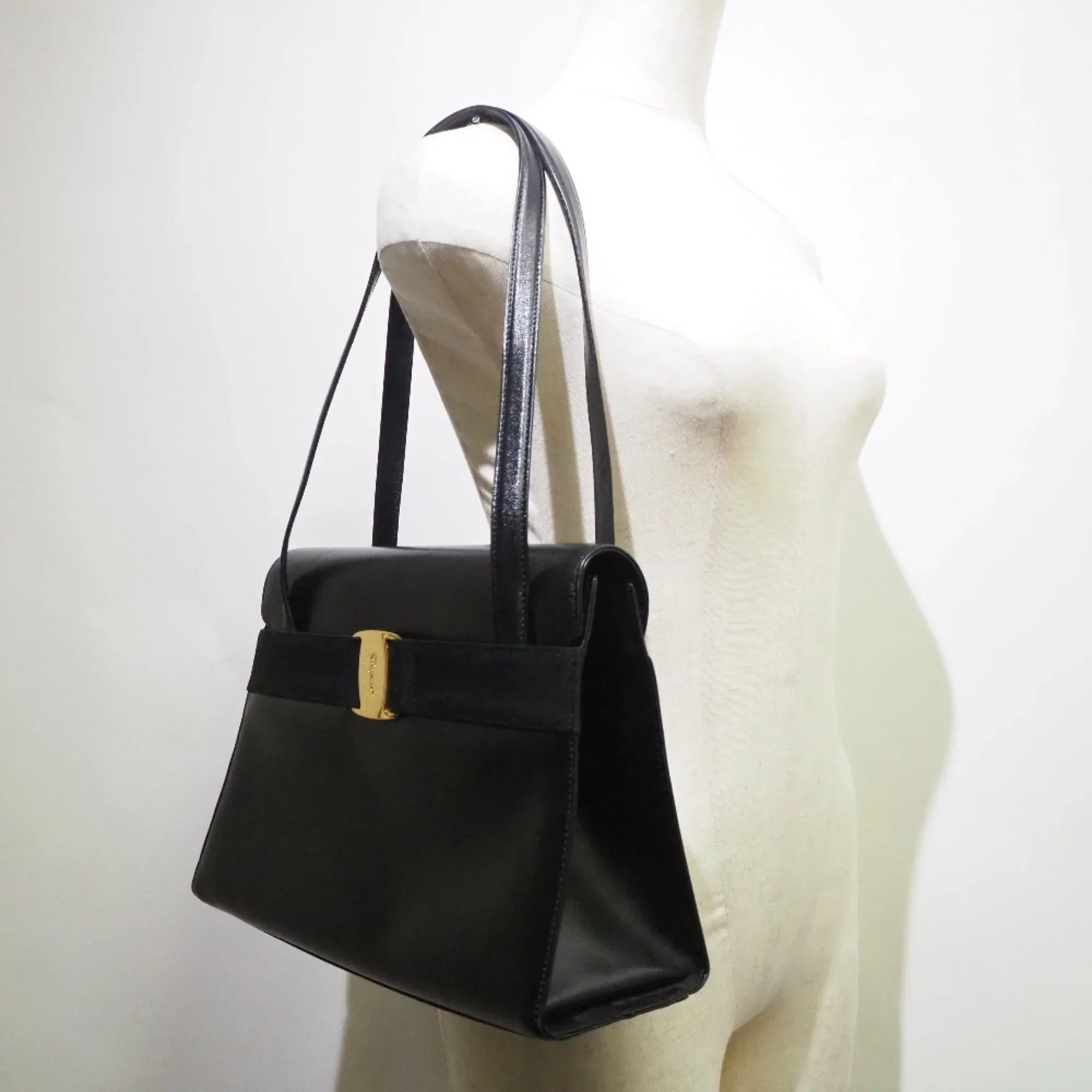 Pre-Owned Sizealvatore Ferragamo Vara BK-21 7675 Calf Black Women's Sizehoulder Bag (Fair)