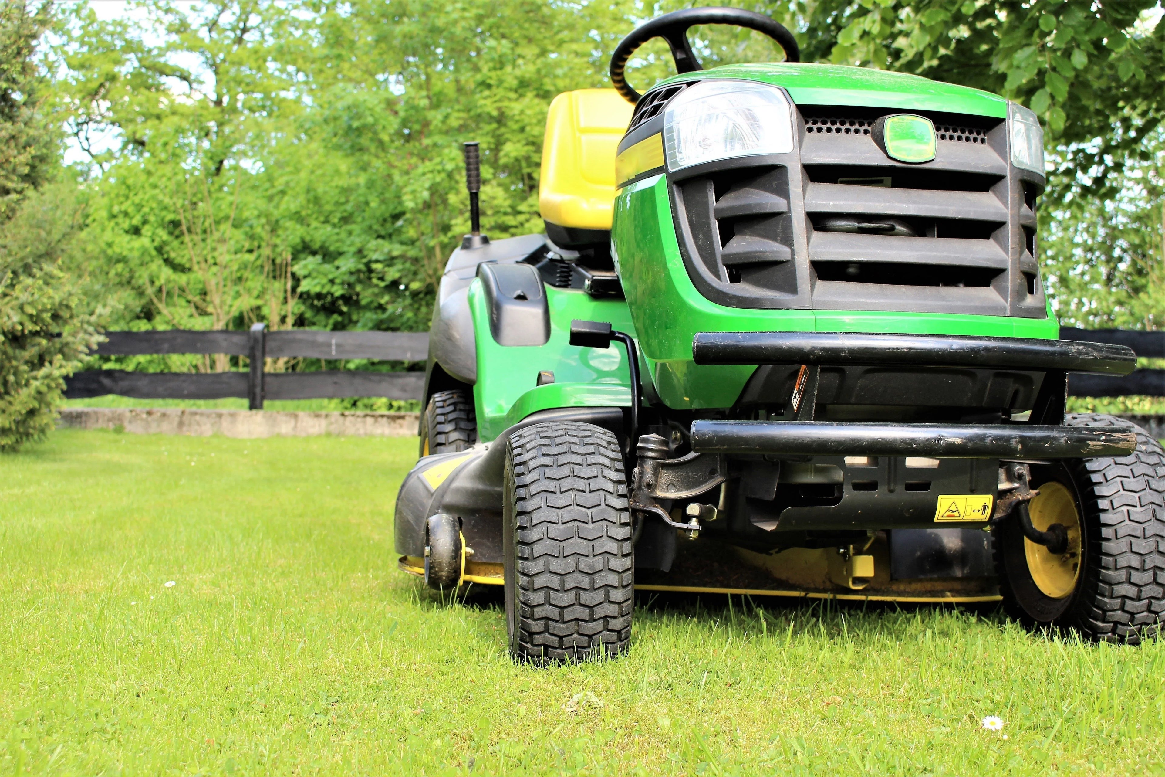 Greenball Sizeoft Turf 15X6.00-6 4-Ply Rated Lawn and Garden Tire (Tire Only)