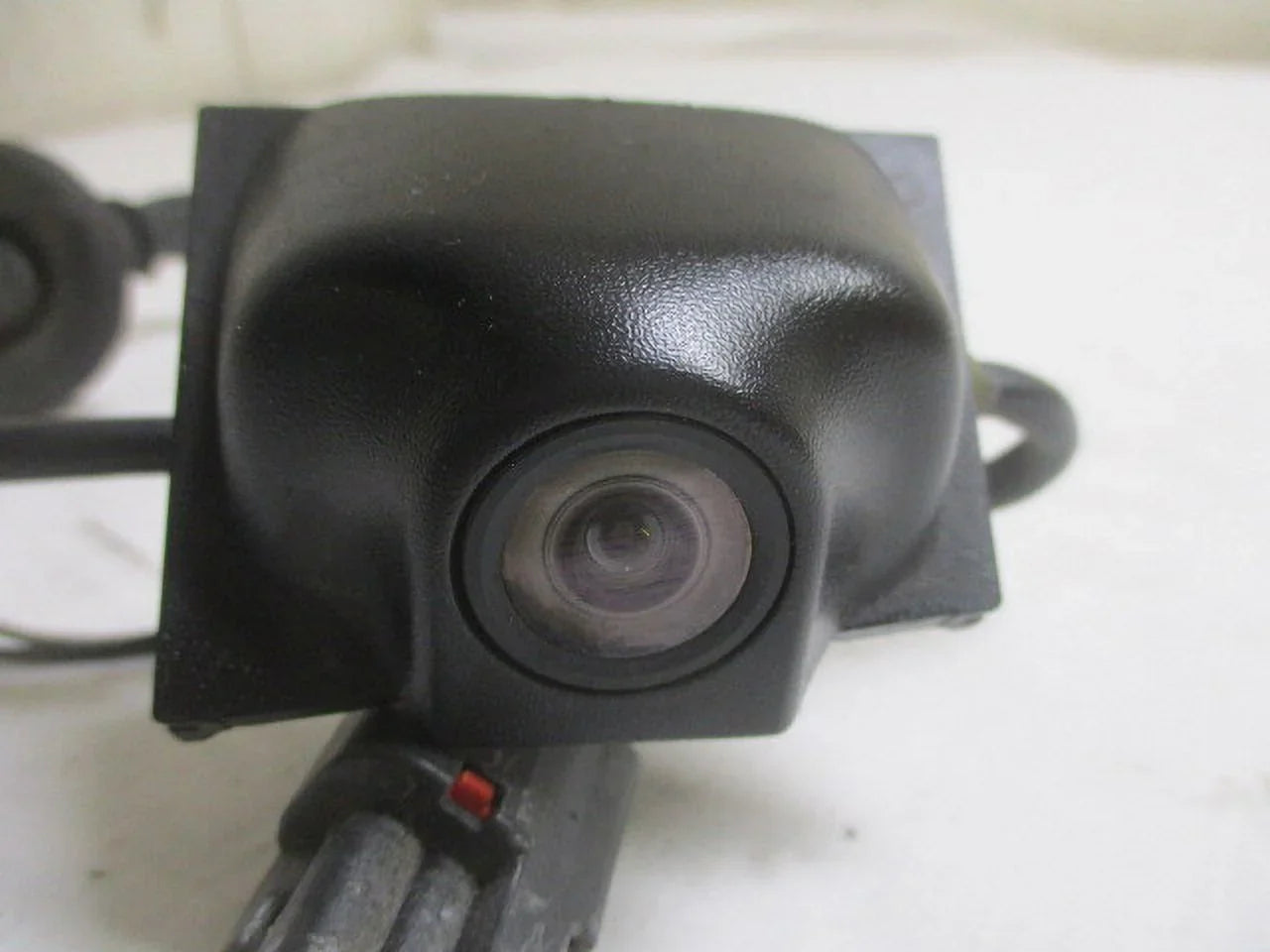 Pre-Owned Chrysler Town & Country Dodge Caravan Back Up Rear View Camera OEM LKQ (Good)