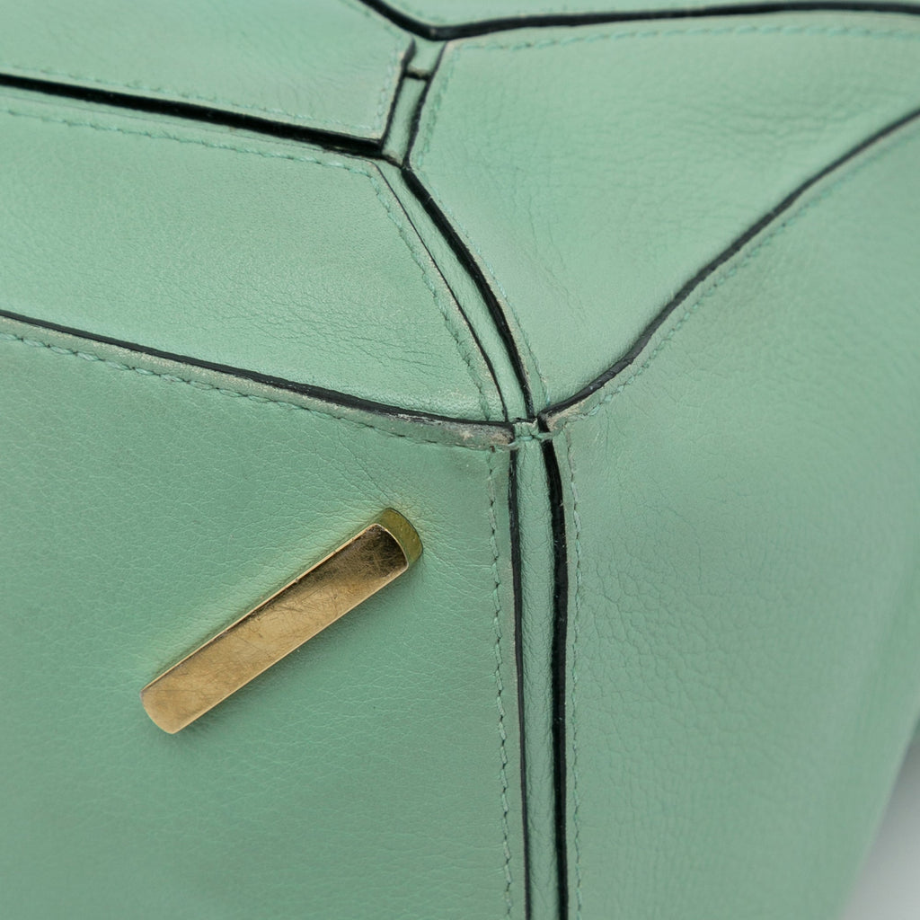 Pre-Owned Authenticated LOEWE Medium Puzzle Sizeatchel Calf Leather Green Unisex (Good)