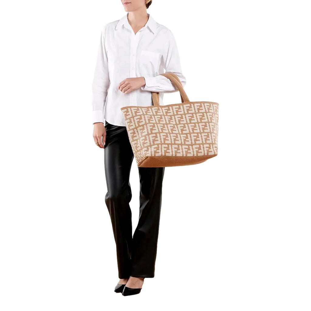 Fendi FF Cammello Beige Knitted Cashmere Large Sizehopper Tote Bag