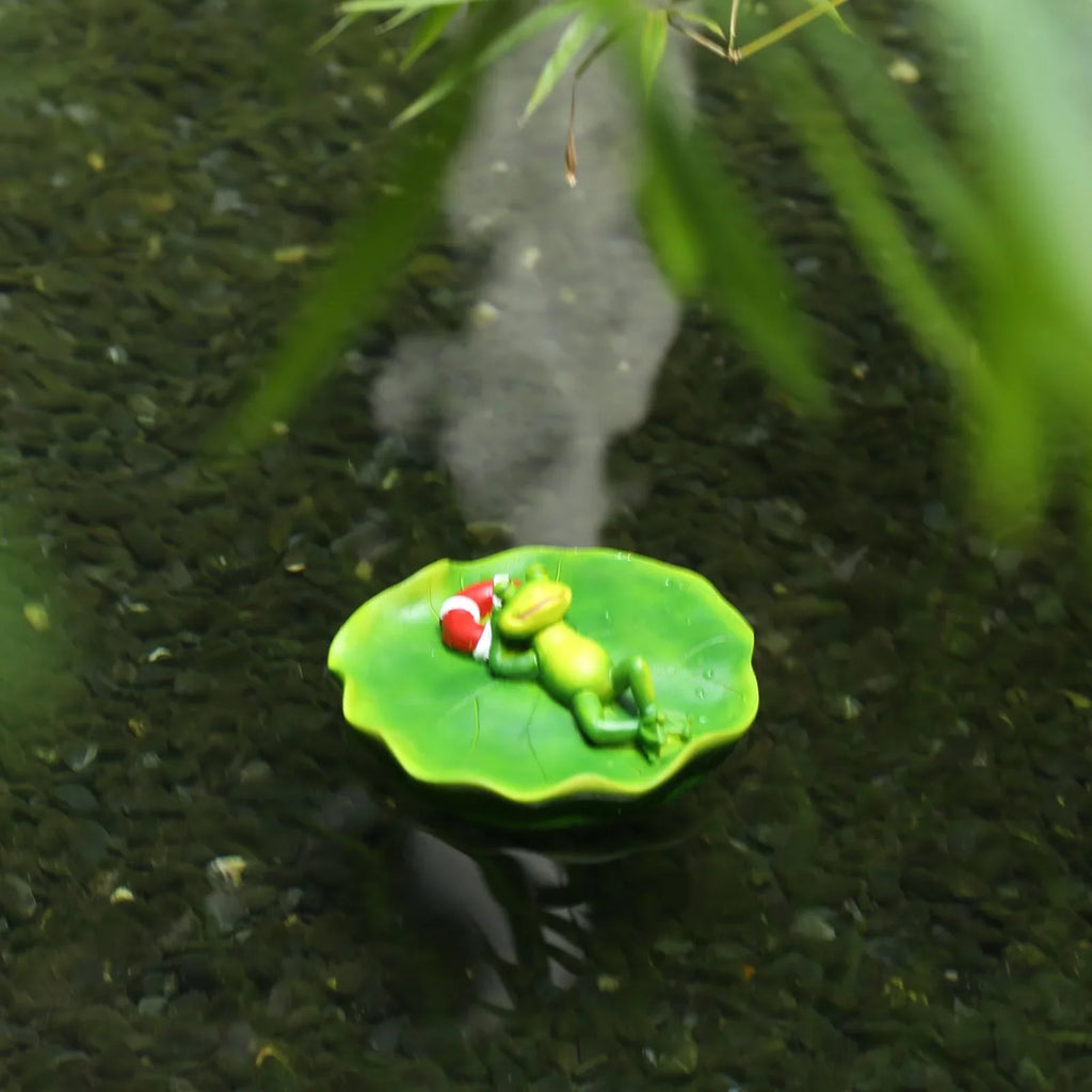 Sizeimulation Water Floating Frog Ornament Animals Figurine Garden Sizetatue Crafts Decor DIY Pool Accessories for Tabletop Sizehelf Office