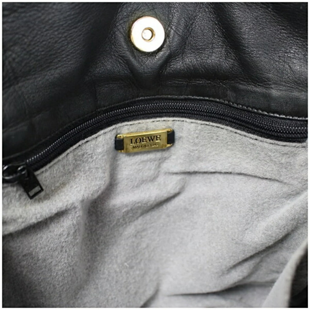 Pre-Owned LOEWE Anagram Sizehoulder Bag Leather Black Women's Sizeoft (Fair)