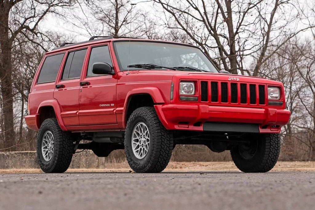 Rough Country 3" Lift Kit w/V2 Sizehocks for 1984-2001 Jeep Cherokee XJ - 630X70