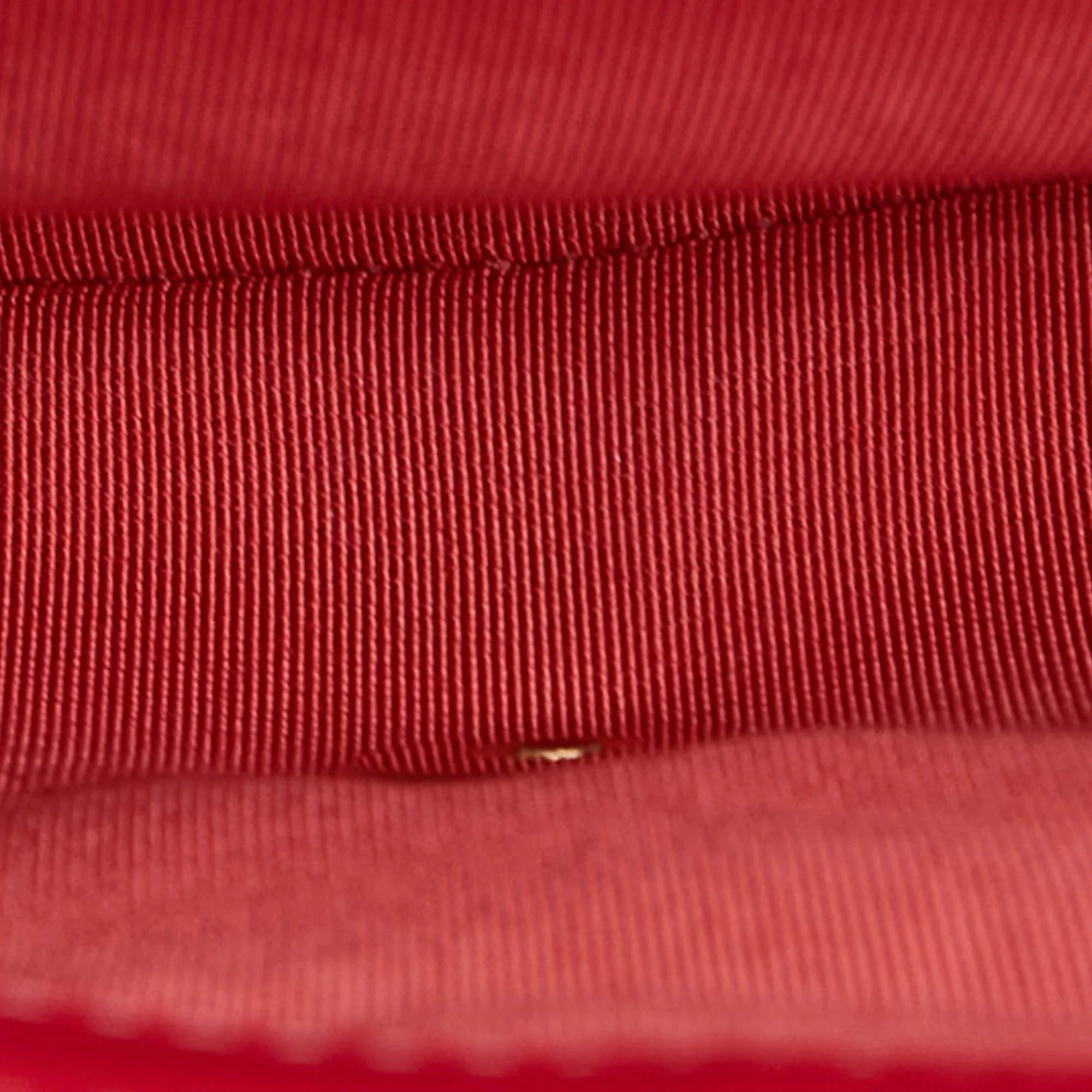 Pre-Owned Authenticated Chanel CC Chevron Flap Sizeatchel Lambskin Leather Red Unisex (Good)