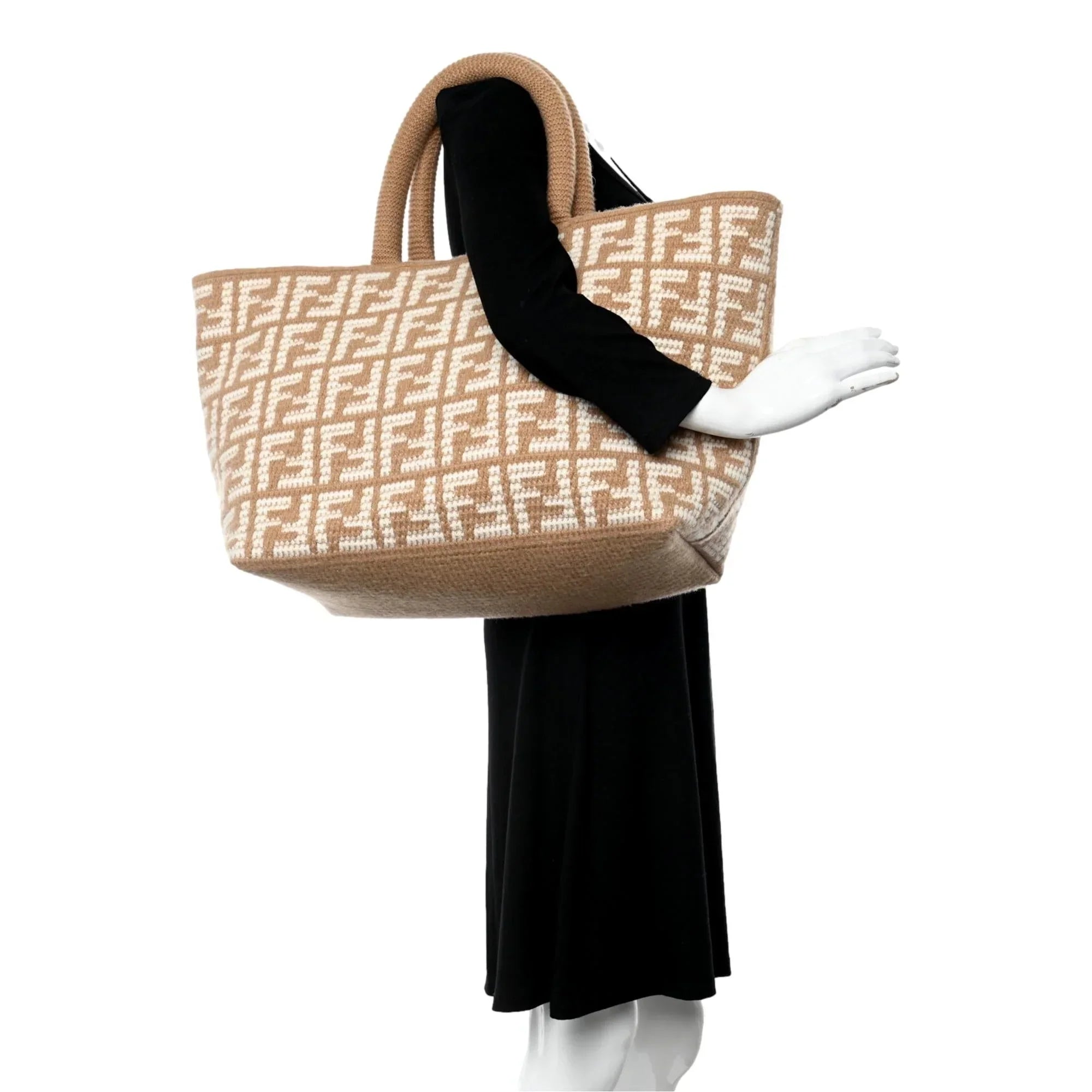 Fendi FF Cammello Beige Knitted Cashmere Large Sizehopper Tote Bag