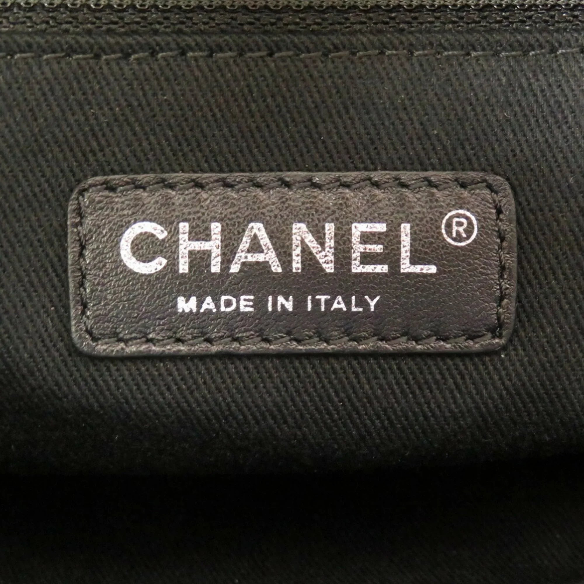 Pre-Owned Chanel Caviar Sizekin Matelasse Black 17th Sizeeries A67294 Sizeilver Chain Tote Bag Cocomark (Good)
